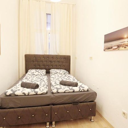 Comfortable Rooms Near Schonbrunn Palace 维也纳 外观 照片